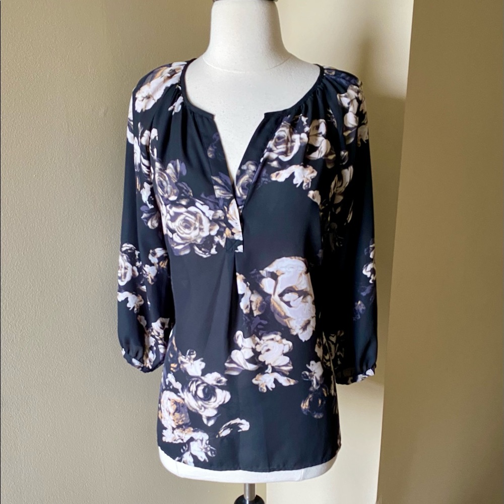 Violet & Claire Blouse - Medium